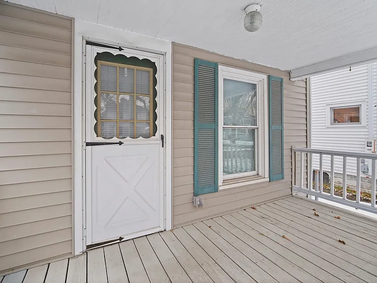 227 Regent St — Photo 3