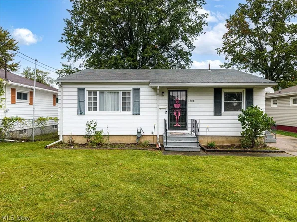 1506 New Hampshire Ave, Lorain, OH 44052