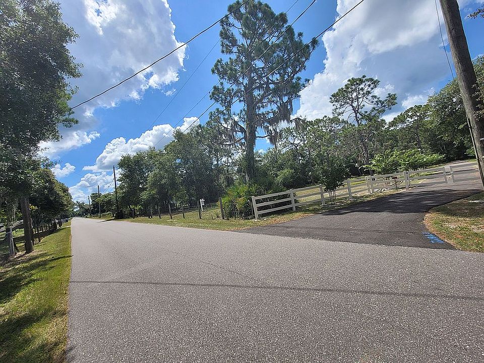 2nd image of 7606 W County Line Rd