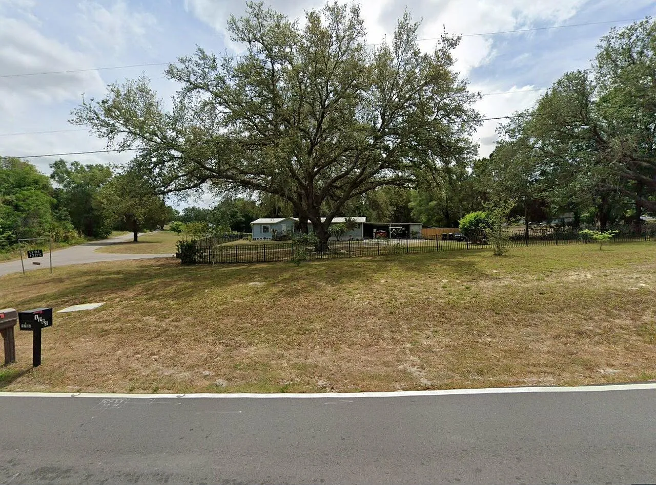 3 bed, 1620 sqft, $2,037 — Photo 1