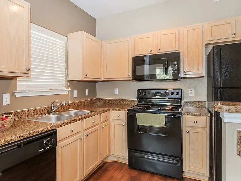 Park Hill Apartments — Photo 13
