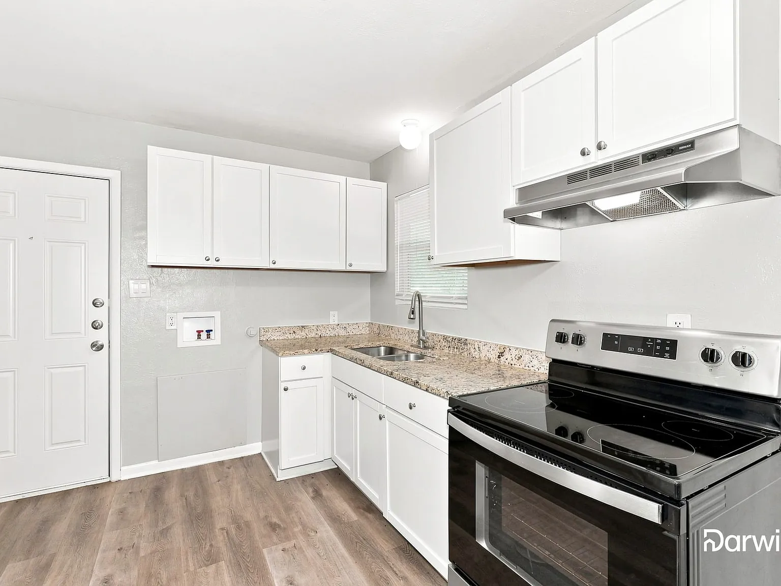 3 bed, 1.5 bath, 1133 sqft, $1,615 — Photo 4