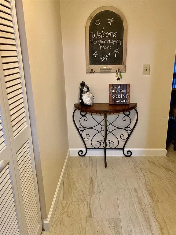 2 bed, 2.0 bath, 1178 sqft, $2,400 — Photo 3