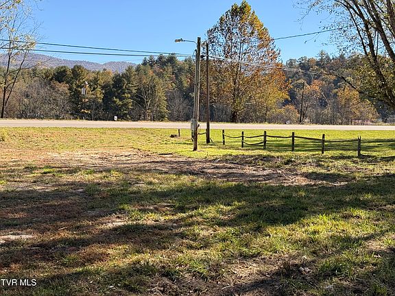 3rd image of 259 Cold Springs Rd