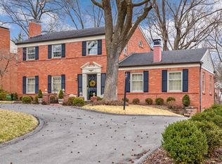 22 Rio Vista Dr, Saint Louis, MO 63124