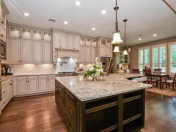5th image of 1038 Blossom Field Ln