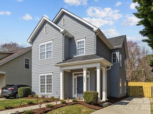 4627 Eaves Ln, Charlotte, NC 28215
