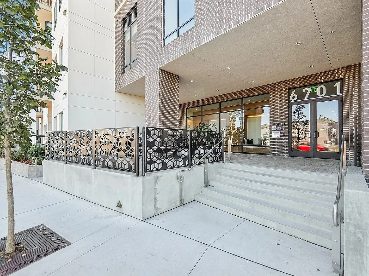 Bayview — Photo 4