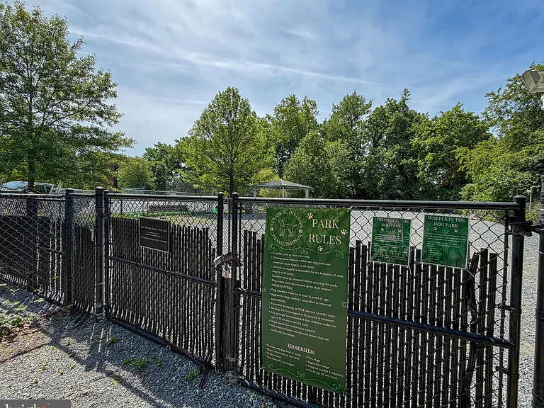 3801 Newark St NW #A427 — Photo 25