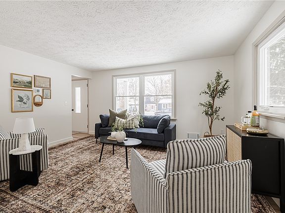 5th image of 1427 Tudor Way
