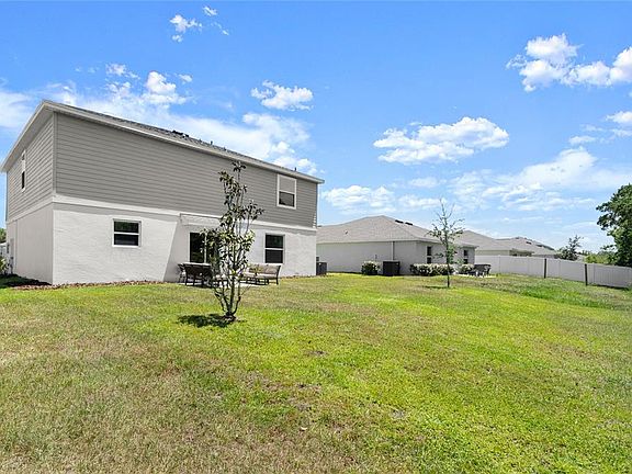 3rd image of 2516 Hoptree Ln