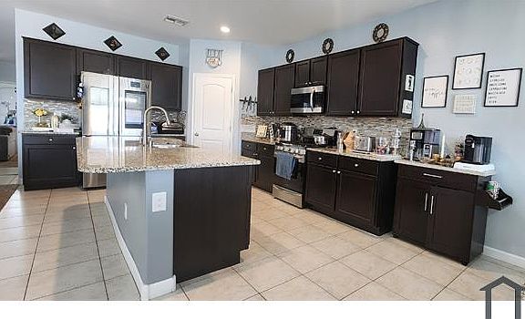 5th image of 30347 W Vale Dr