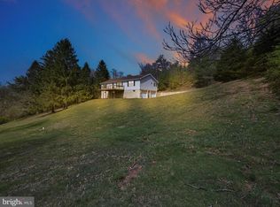 262 W 2nd Mountain Rd, Pottsville, PA 17901