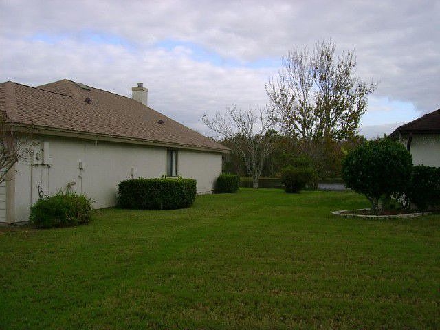 2nd image of 787 Carrigan Ave