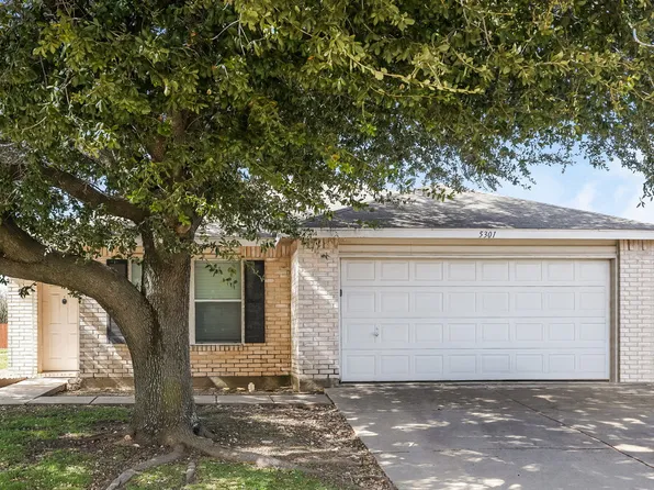 5301 Prestwick Dr, Fort Worth, TX 76135