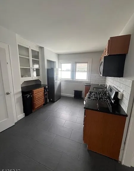 1020 Cross Ave #2F — Photo 7