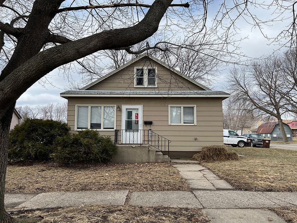 1st image of 114 Pershing Ave N