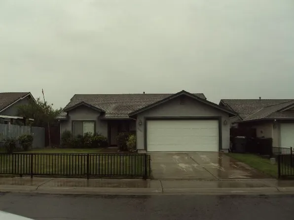 4391 Batt Dr, Sacramento, CA 95838