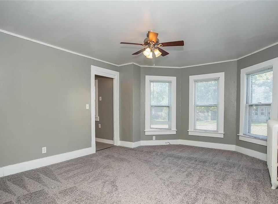2nd image of 2500 9th St Floor 1