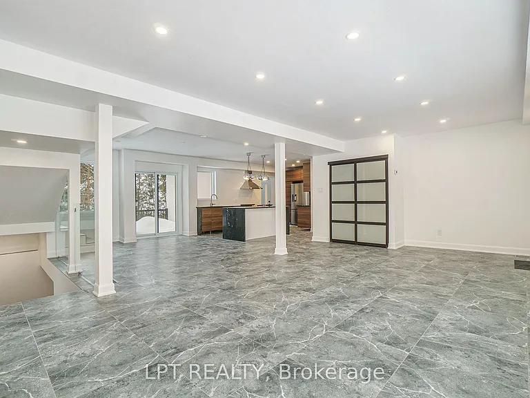 2112 Alta Vista Dr — Photo 5