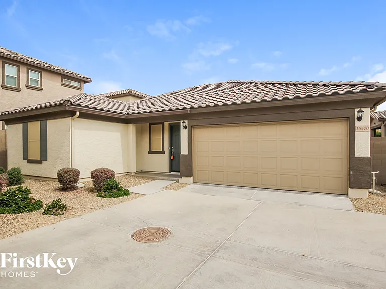 16570 W Sierra St — Photo 2