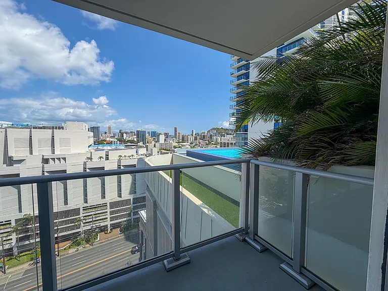 1500 Rycroft St #1400 — Photo 4