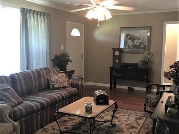 4th image of 119 Oak Dr