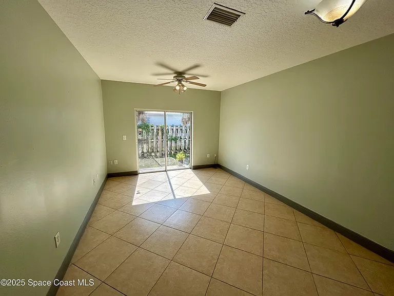 910 Twisting Branch Ct — Photo 6