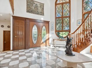 1064 Ramapo Valley Rd, Mahwah, NJ 07430