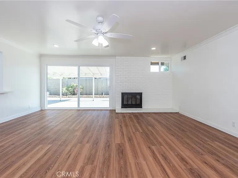 8002 San Luis Cir — Photo 11