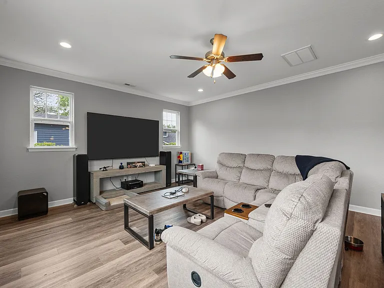 8128 Van Patten Rd — Photo 8