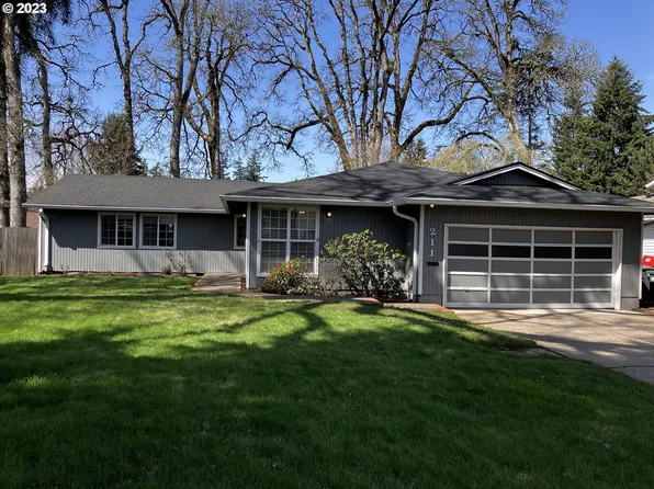 211 SE 33rd Ave, Hillsboro, OR 97123