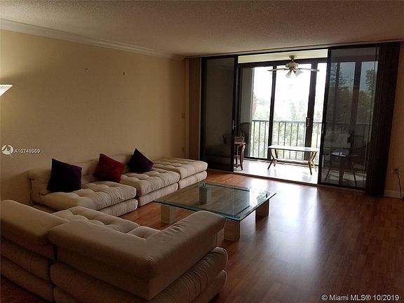 4th image of 9735 NW 52nd St APT 420