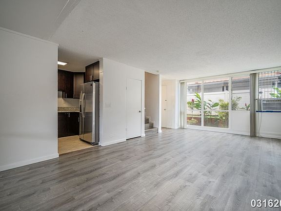 3rd image of 1158 Hoola Pl APT 5C