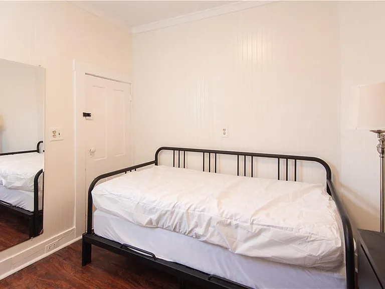 11 Brewer St — Photo 14