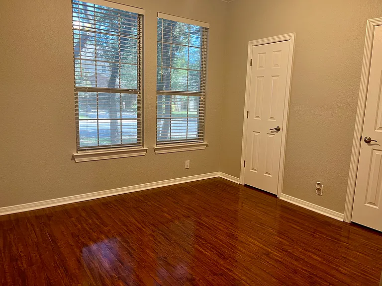 Bedroom #1