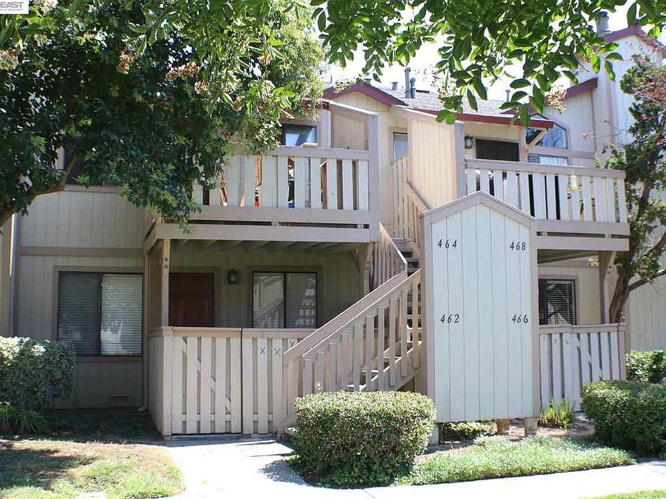 1st image of 464 Coyote Creek Cir