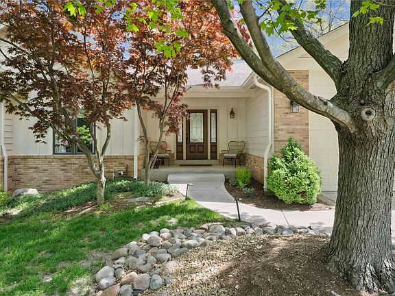 3rd image of 512 Eagles Nest Ct