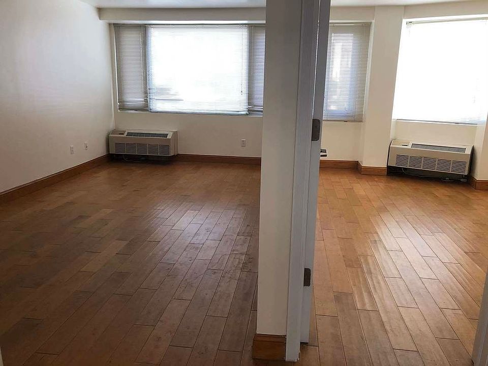 1st image of 2620 21st St APT 101