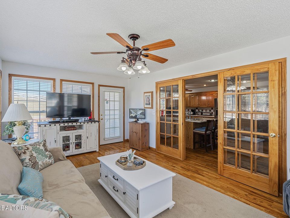 13th image of this home