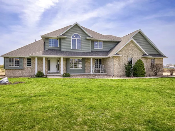 3547 Golden Harvest Dr, Neenah, WI 54956