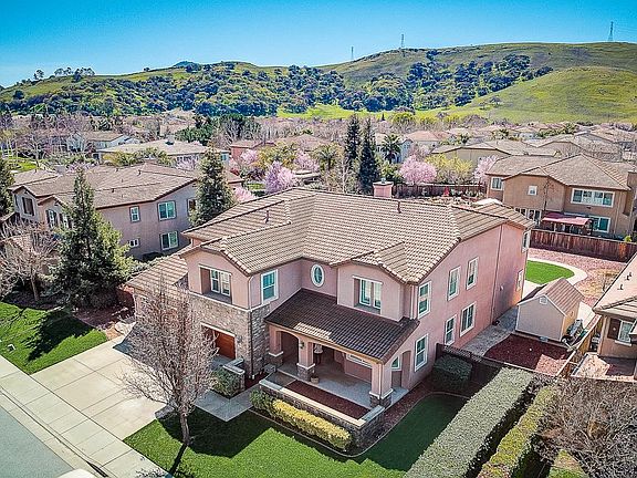 2nd image of 19231 Saffron Dr