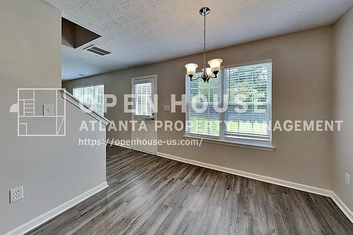101 Saint Ann Cir — Photo 7