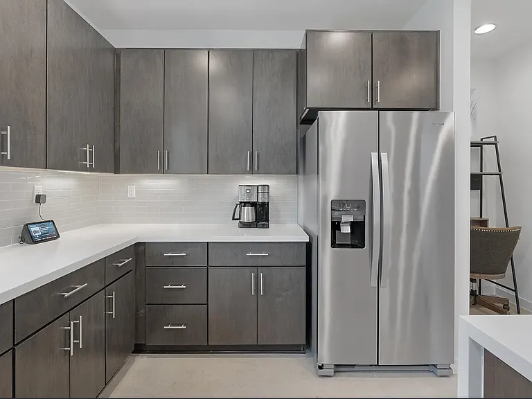 4020 Airport Blvd #7 — Photo 24