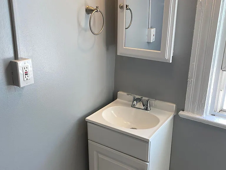 1629 Story Ave #2 — Photo 5