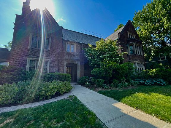2nd image of 315 Whitney Ave APT 4C
