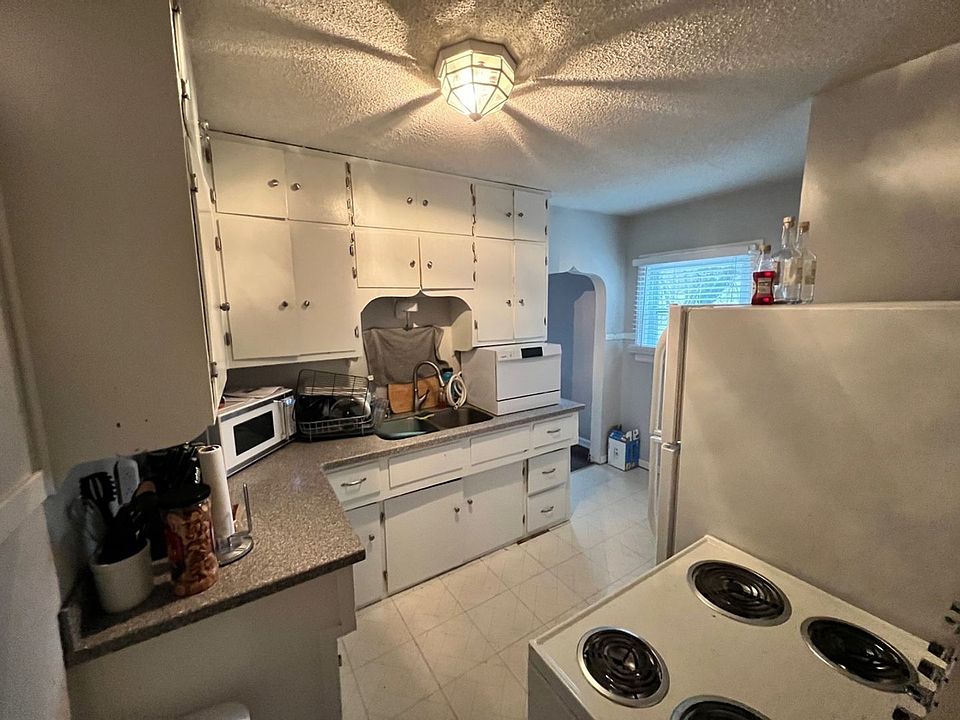 1st image of 718 Thurston St #1
