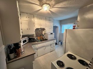 718 Thurston St #1, Manhattan, KS 66502