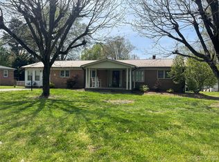 1409 Delview Rd, Cherryville, NC 28021