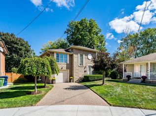 7 Lochway Ct, Toronto, ON M9B 4G6